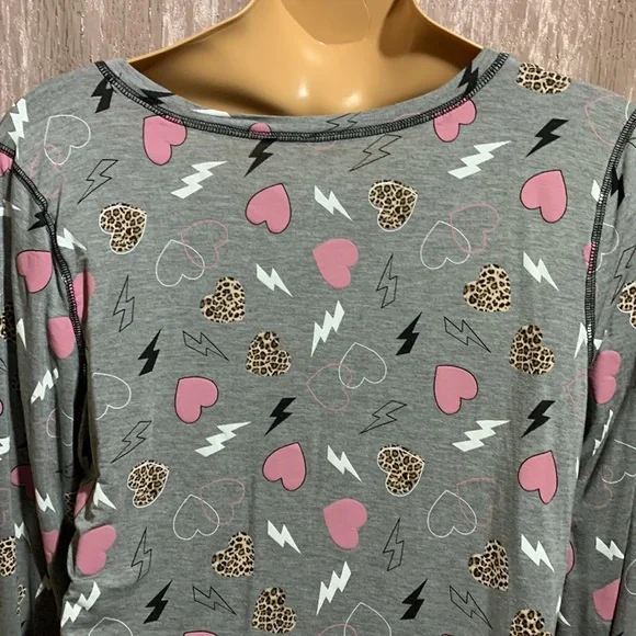 Torrid Top Sleepwear Gray Pink Hearts 2 2X 18-20🌀 - Picture 10 of 15